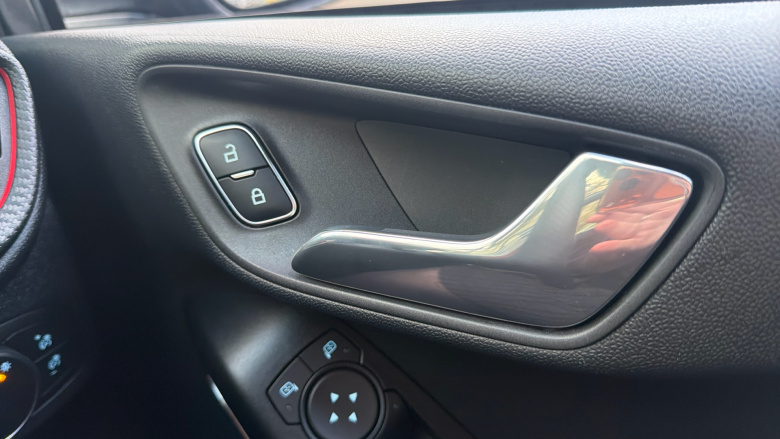 Ford Fiesta 1.0 EcoBoost Hybrid mHEV 155 ST-Line Vignale 5dr Petrol Hatchback